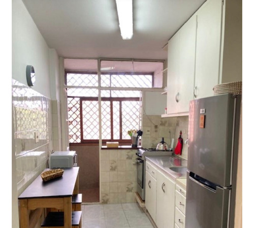 Dueño Alquila Apto 1 Dorm Y 1/2. Muy Cerca Del Mar. Al Frente. Luminoso. Excelente Estado. No Inmobiliarias.