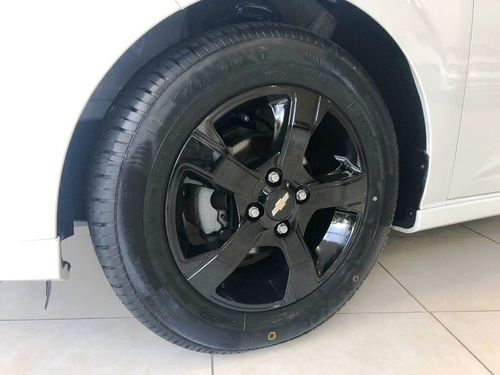 Imagem 10 de 14 de Chevrolet Onix Hatch 1.4 4p Flex Effect