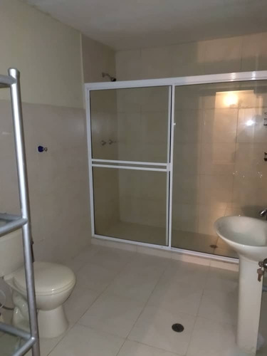 Imagen 4 de 7 de Casa En Venta - Los Olivos Jc