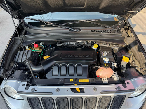 Jeep Renegade Longitude 1.8 4x2 Flex 16V Aut.