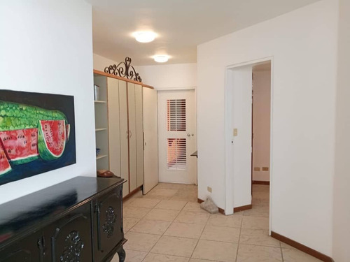 Imagen 7 de 14 de En Alquiler Hermoso Y Amplio Apartamento En Los Palos Grandes / Jaime Ponce: +58-414-1080033
