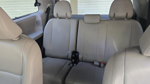 Toyota Sienna 3.5 Limited V6 At