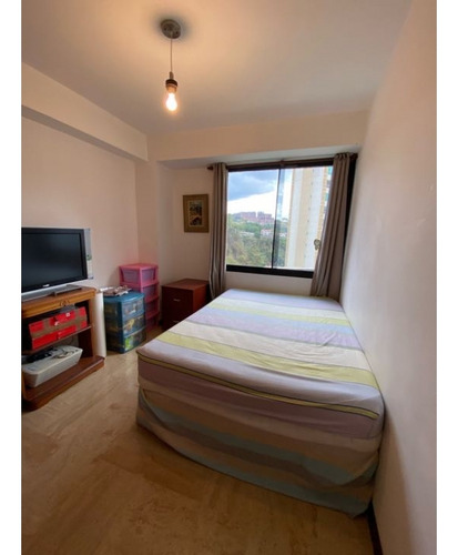 Se Alquila Apto 130m2 3h+s/3b+s/2p Las Mesetas