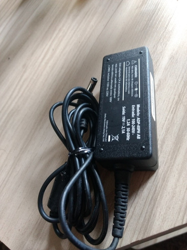 Fonte Carregador 19v 2.1a Da-40b19 Notebook Positivo Cce