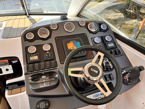 Imagem 15 de 15 de Ventura 350 Hardtop Com Gerador Onan, Joystick, Boiler