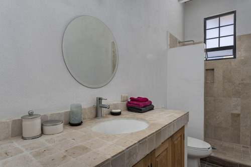 Casa Remodelada Con Espacio Para Crecer En El Centro De San Miguel De Allende