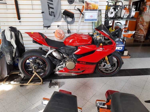 Ducati Panigale 1199 V2 S- Permuto Africa Twin Crf 1000