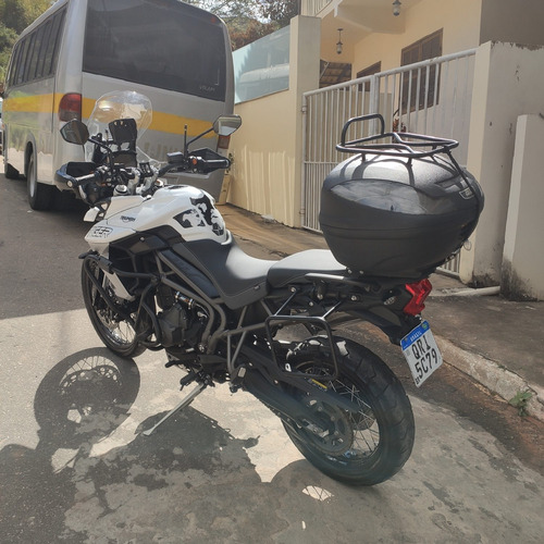 Imagem 5 de 13 de Tryumph Tiger 800 Xcx