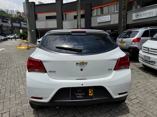 Chevrolet Onix 1.4 Ltz 5 p