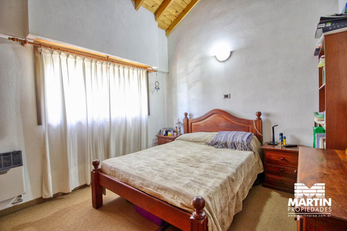 Casa Dúplex 4 Amb Escritorio Y Patio En Olivos