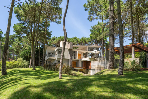 Casa En Venta 4 Ambientes Pinamar Alamos