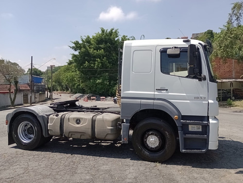 Mercedes Benz Axor 1933 Ano 2011