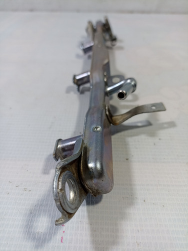 Riel De Inyectores 2 Toyota Sequoia 5.7 08-18 Original (Usado)