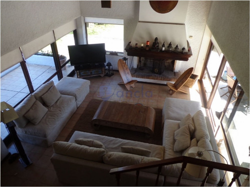 Punta Del Este, Zona Lugano- Ref: 1030