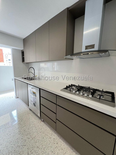 ¡completamente Remodelado Esperando Para Ser Estrenado, Cercano A La Plaza Apartamento En Venta En Una Ubicación Inmejorable! - Los Palos Grandes - Luis Gomez - Mls #25-18086