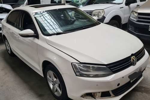 Imagen 6 de 8 de Volkswagen Vento 2.0 Tdi