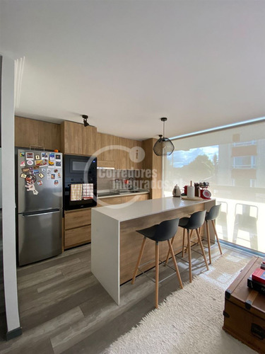 Departamento En Venta De 2 Dorm. En Puerto Varas