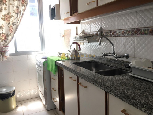 Encantador Penthouse Con Parrillero Propio, Frente Al Mar- Ref: 3718