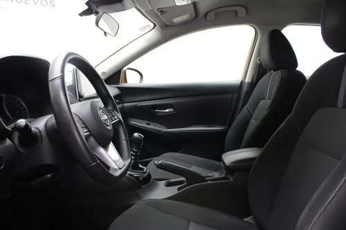 Nissan Sentra 2.0 Advance Mt