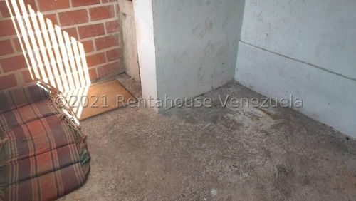 Imagen 8 de 30 de Galpon Comercial Cuenta Con Recepcion, Area De Mezzanina Con Oficinas Y Sus Baños. Y Siempre Hay Agua Y Elect En Alquiler En Barquisimeto. Jose López Tlf. 04145533925. Cód. 22-23302. Lara, Venezuela