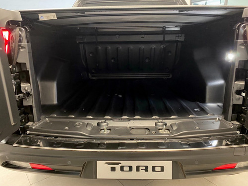 Fiat Toro 1.8 170 E-torq Evo Freedom At6