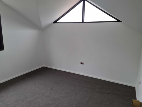Casa En Calle Arturo Prat Con Sargento Aldea (60103)