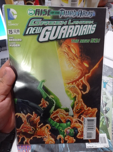 Cómic Dc En Inglés Green Lantern The New Guardians 15 A 17 8
