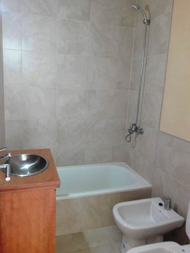 Imagen 8 de 10 de Departamento En Alquiler En Muñiz