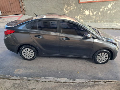 Hyundai HB20S 1.6 Comfort Plus Flex 4p