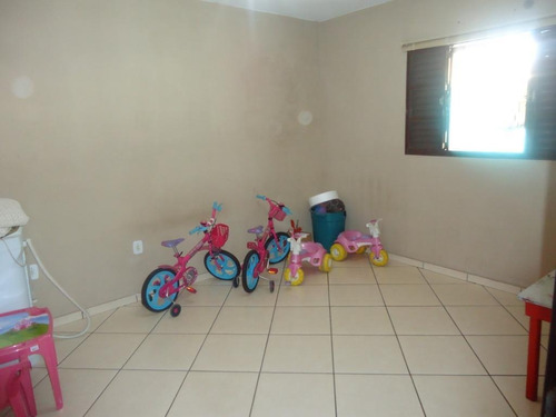 Imagem 11 de 23 de Casas - Venda - Jardim Santana - Cod. Ca0311 - Vca0311