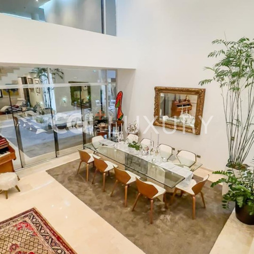 Cgi+ Luxury Lecheria Vende Espectacular Casa En La Urb. Las Villas