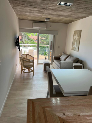 Departamento 2 Ambientes , P/ 4 Personas . Edificio Nice !!