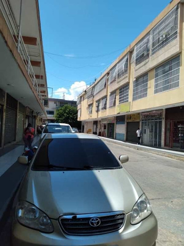 Imagen 3 de 14 de Local Venta En Centro Comercial Victoria Center.