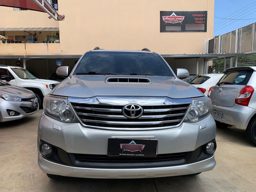 Toyota Hilux SW4 HILUX SW4