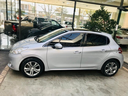 Imagen 5 de 8 de Peugeot 208