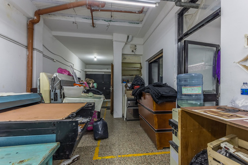 Taller Con Vivienda En Caba: Lote Propio, Terraza Y Quincho