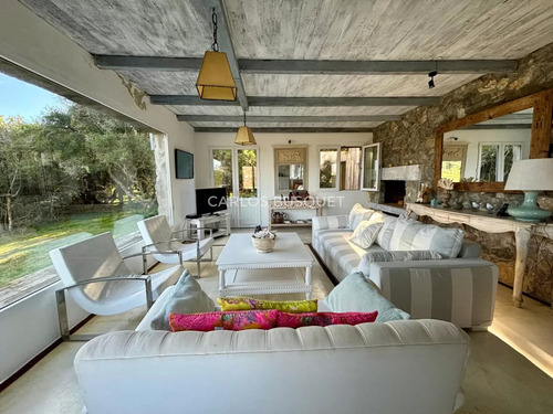 Chacra De 4 Has. En Venta Con Casa De 4 Dormitorios En Jose Ignacio