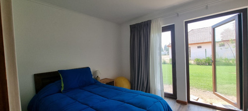 Casa En Condominio Nueva / 4 D 3 B 240 M2.