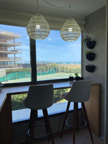 Imagen 9 de 25 de Alquiler Temporada Apartamento 3 Dormitorios En Primera Linea Frente Al Mar Playa Mansa Punta Del Este