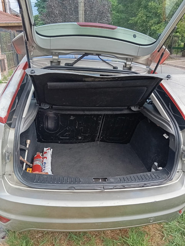 Ford Focus 2 2.0 Trend