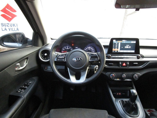 Imagen 11 de 15 de Kia Forte 4p L 2.0l,tm6,a/ac.,ve,r16