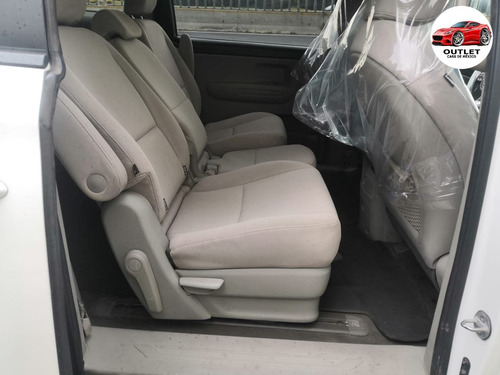 Kia Sedona 2.0 Lx At