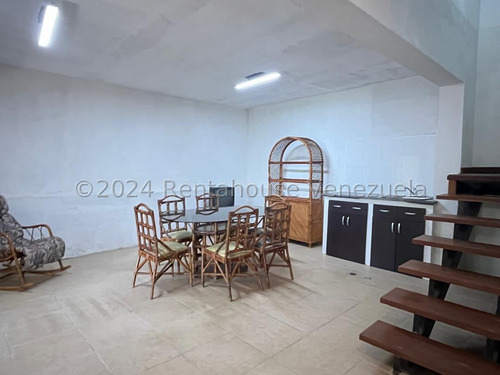 Tonwhouse En Alquiler - Mls #25-2541