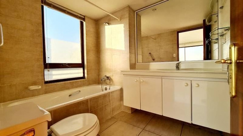 Imagen 15 de 19 de Departamento En Venta De 4 Dormitorios En Las Condes