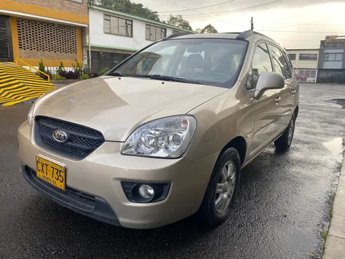 Kia Carens 2.0 Rondo Ex
