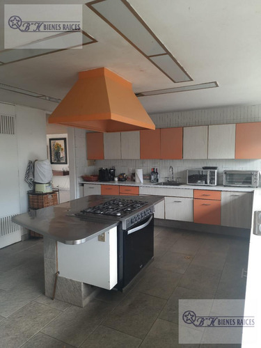 Casa En Venta, Tecamachalco Oportunidad Con 2 Terrenos Apto Para Construir
