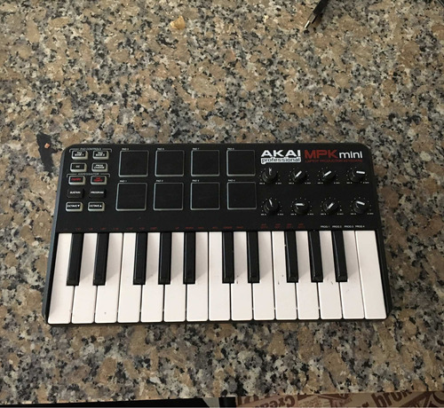 Controlador Mpk Akai Mini