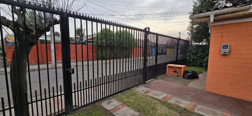 Casa Los Cantaros De Quilicura