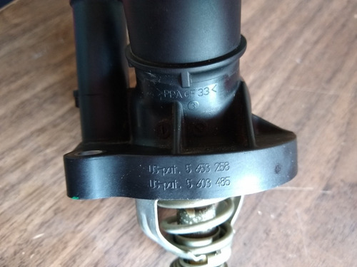 Toma De Agua Con Termostato Ford Fusion 2.5lts Original (Usado)