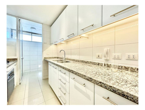 Imagen 5 de 20 de Departamento En Venta De 2 Dorm. En Las Condes